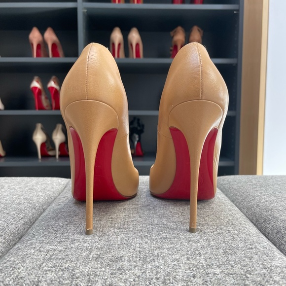 Christian Louboutin So Kate, Nude No2 Leather, EU38.5 (fits a US7.5 or US8) - Picture 2 of 7